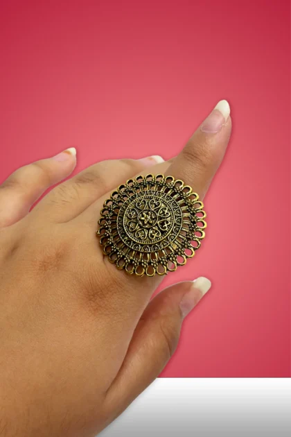 Royale Size Adjustable Ring